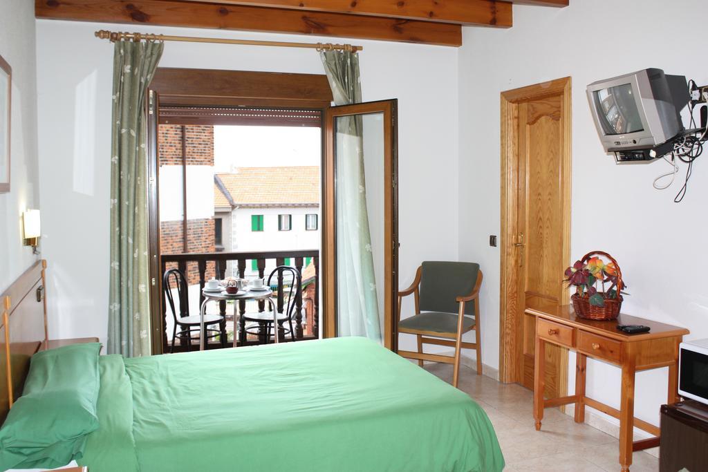 Hostal La Maya سيرسيديلا الغرفة الصورة